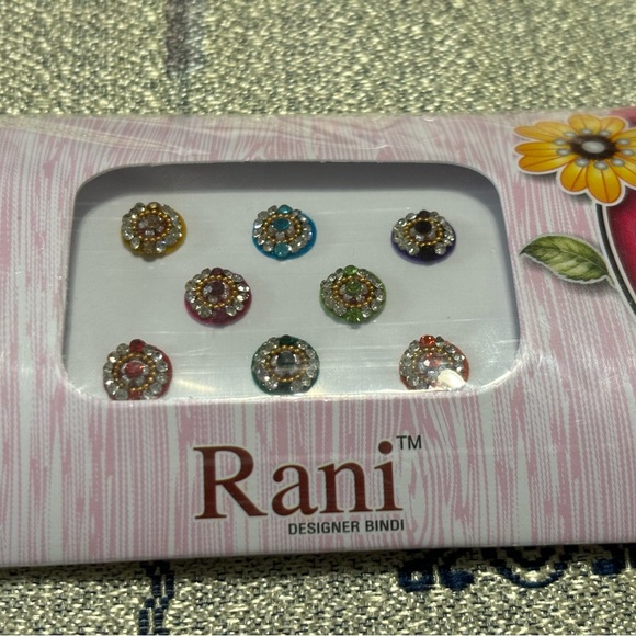 Round Multicolored Bindis, Forehead Gems, Body Jewels - Picture 6 of 9